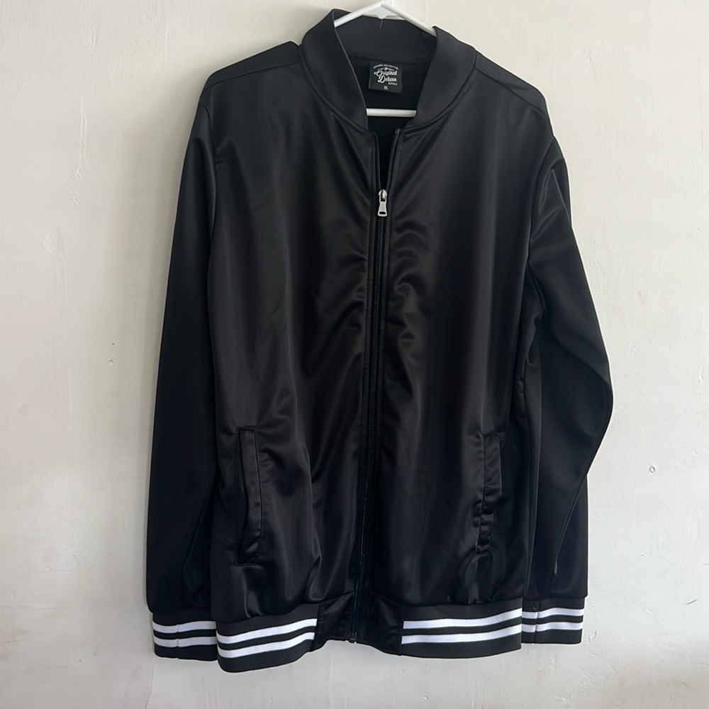 Men’s varsity bomber jacket only worn twice.